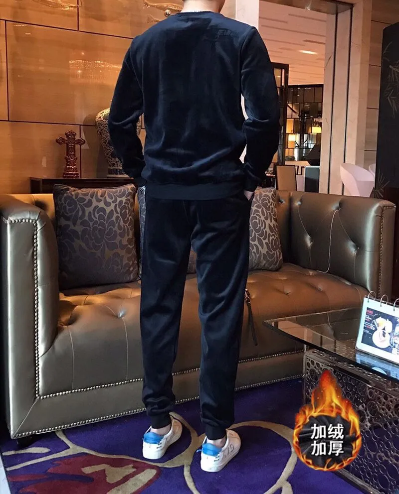 🅿️420 [LV Louis Vuitton] (double-sided gold velvet) hot-selling suit is coming. Focus on the original version of the official website. 2025 new hot-selling gold velvet suit. The original order is the best. 🇭🇰The meticulous work of top designers. Just for a fitting and perfect upper body effect. 100% all-natural high-quality gold velvet, close-fitting comfort, noble and elegant! Original hardware embodies elegance and nobility! Counter size: M-4XL (up to 200 pounds)